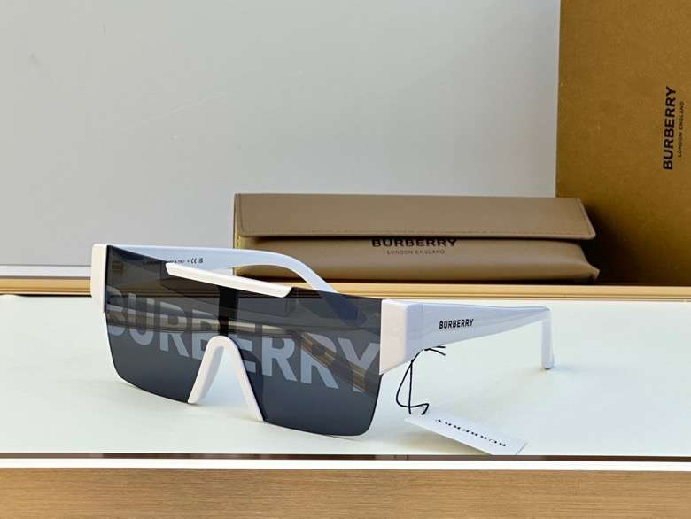 Picture of Burberry Sunglasses _SKUfw51975056fw